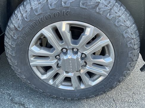Used 2020 GMC Sierra 2500 Denali w/ Denali Ultimate Package AWD/4WD image 4