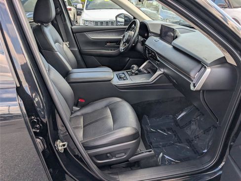Used 2024 MAZDA CX-90 Plug-In Hybrid w/ Preferred AWD/4WD image 10