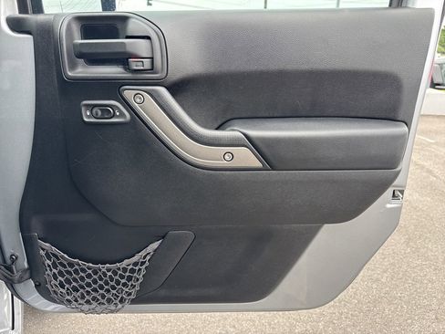 Used 2014 Jeep Wrangler Unlimited Sport w/ Quick Order Package 24S image 21