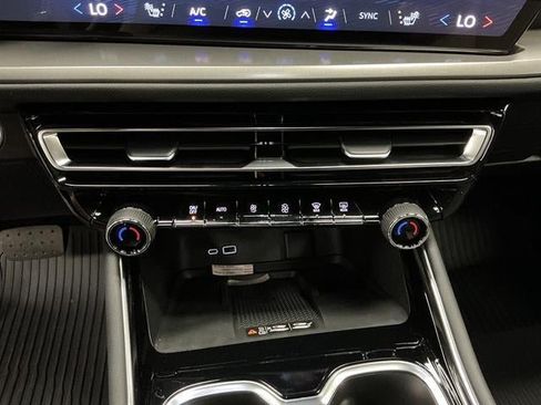 New 2026 Chevrolet Traverse LT w/ LPO, Floor Liner Package FWD image 16
