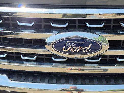 Used 2023 Ford F350 Lariat w/ Chrome Package AWD/4WD image 37