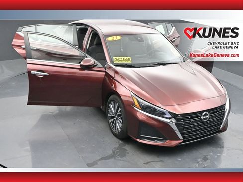 Used 2023 Nissan Altima 2.5 SV image 57