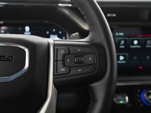 Used 2025 GMC Sierra 1500 Denali AWD/4WD image 27