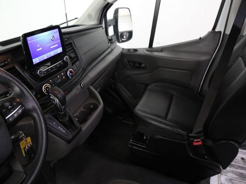 Used 2020 Ford Transit 250 Medium Roof RWD image 15