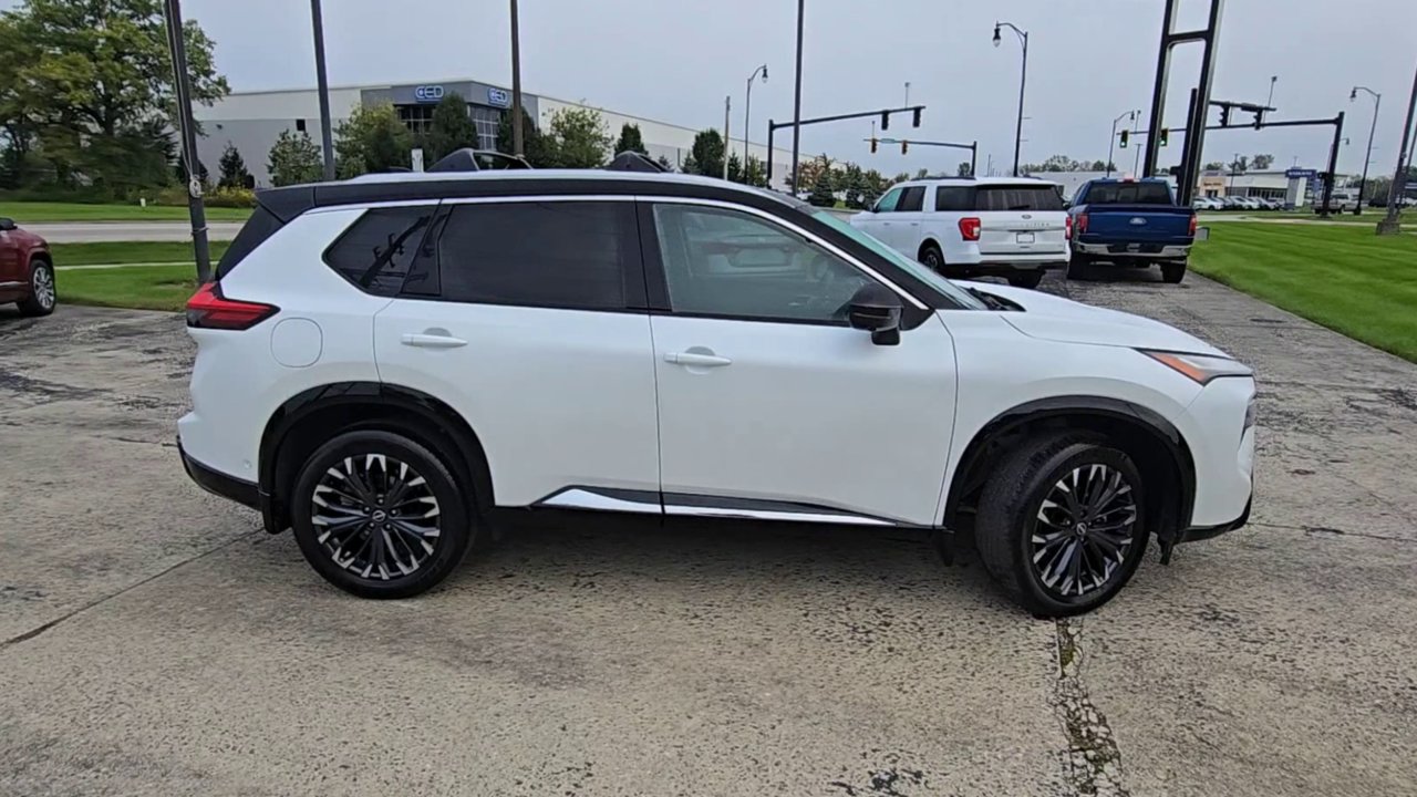 Used 2026 Nissan Rogue Platinum w/ Platinum Premium Package AWD/4WD image 11