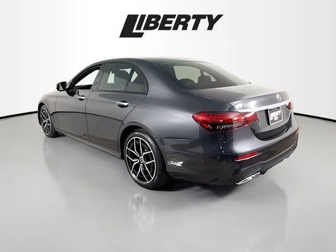 Used 2021 Mercedes-Benz E 350 4MATIC Sedan image 5