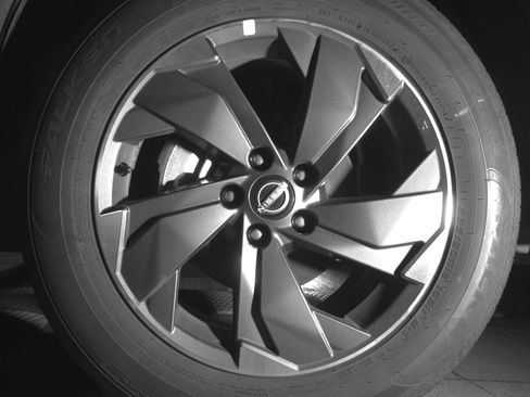 Used 2025 Nissan Rogue SV FWD image 12