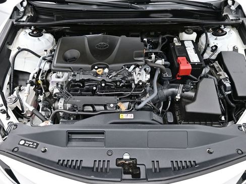 Used 2022 Toyota Camry LE image 15