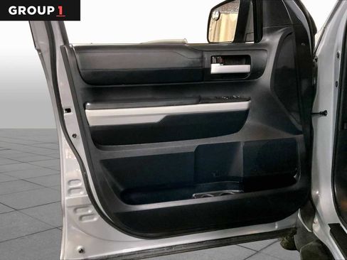 Used 2021 Toyota Tundra Limited w/ Limited Premium Package AWD/4WD image 22