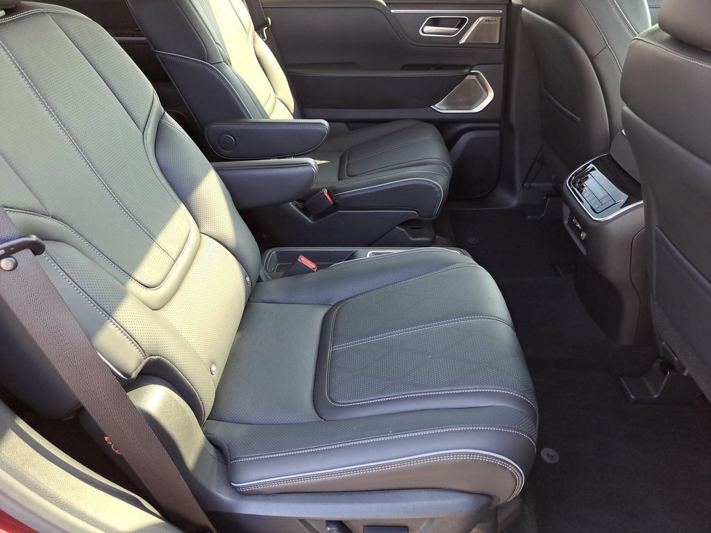 Used 2025 INFINITI QX80 Sensory AWD/4WD image 25