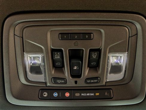 Used 2025 GMC Sierra 1500 Denali w/ Denali Reserve Package AWD/4WD image 29
