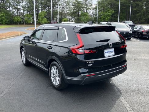Used 2023 Honda CR-V EX image 8