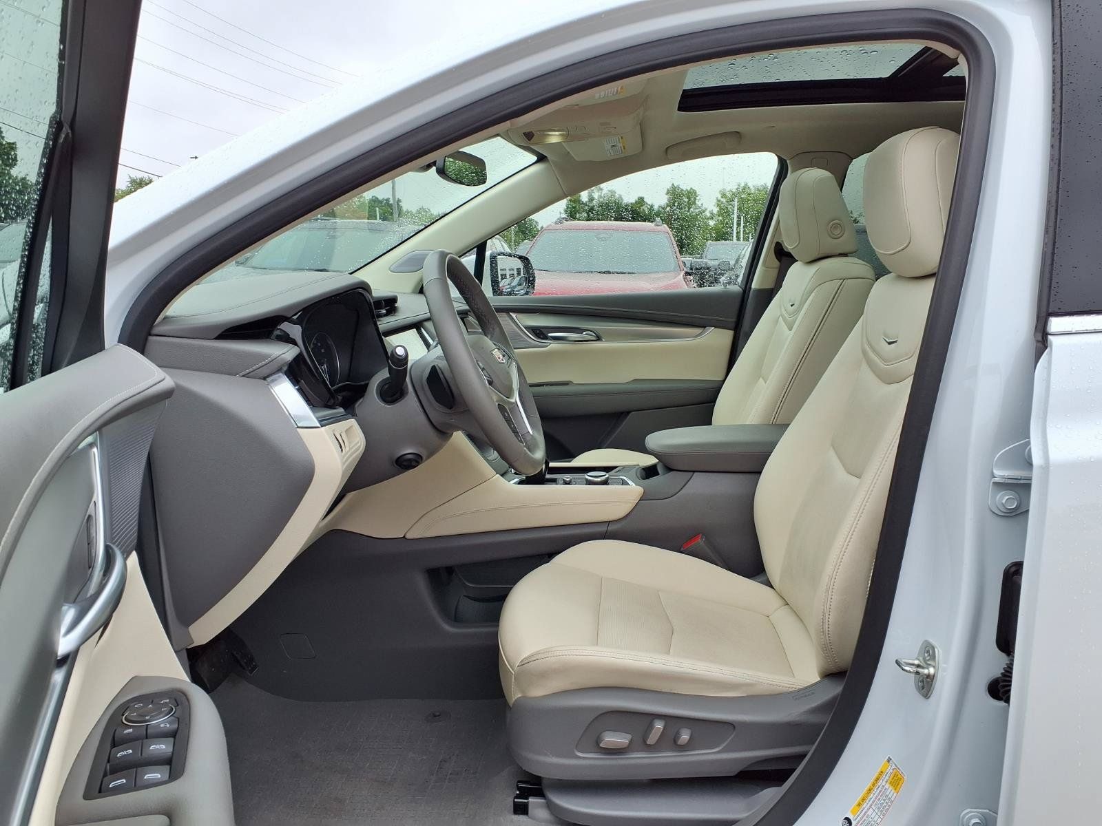 Used 2024 Cadillac XT5 Premium Luxury AWD/4WD image 17
