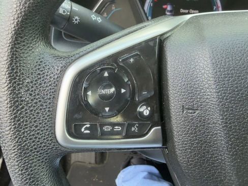 Used 2019 Honda Civic LX image 9