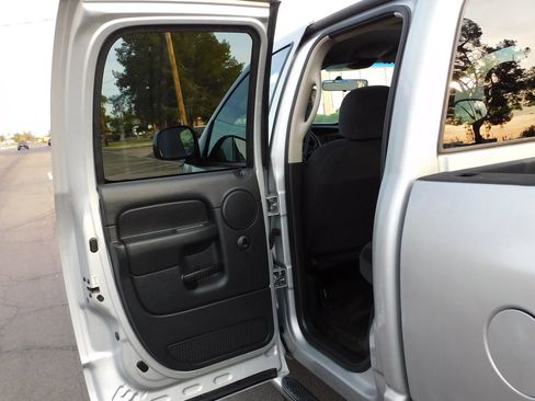 Used 2003 Dodge Ram 1500 Truck ST image 18