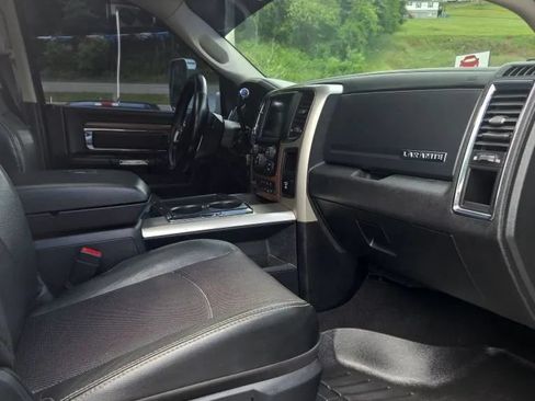 Used 2015 RAM 2500 Laramie w/ Convenience Group AWD/4WD image 13