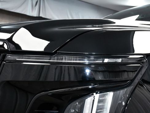 Used 2026 Cadillac Escalade ESV Platinum Sport w/ LPO, ONYX Package AWD/4WD image 83