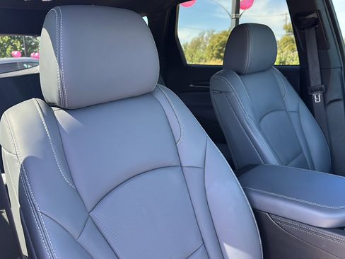 Used 2023 Buick Enclave Premium w/ Experience Buick Package image 25