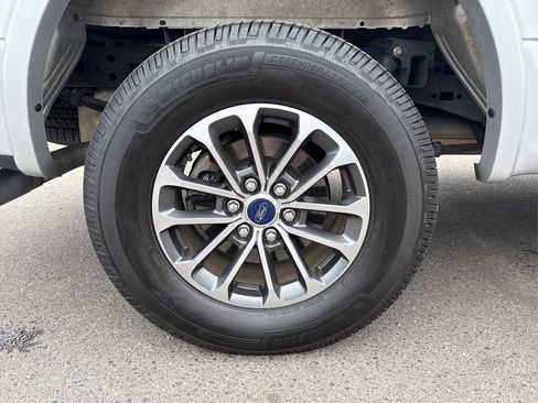 Used 2018 Ford F150 Lariat image 27