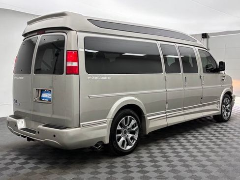 Used 2022 Chevrolet Express 2500 Extended w/ Enhanced Convenience Package RWD image 8