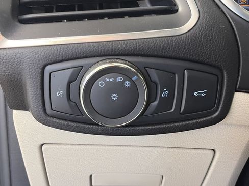 Used 2015 Ford Edge Titanium w/ Equipment Group 302A AWD/4WD image 24