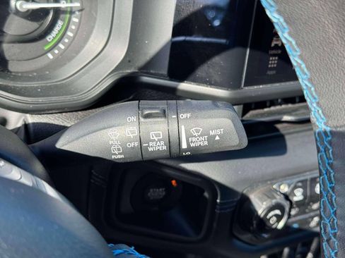 Used 2024 Jeep Wrangler High Altitude AWD/4WD image 25