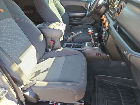 Used 2021 Jeep Gladiator Mojave w/ LED Lighting Group AWD/4WD image 28