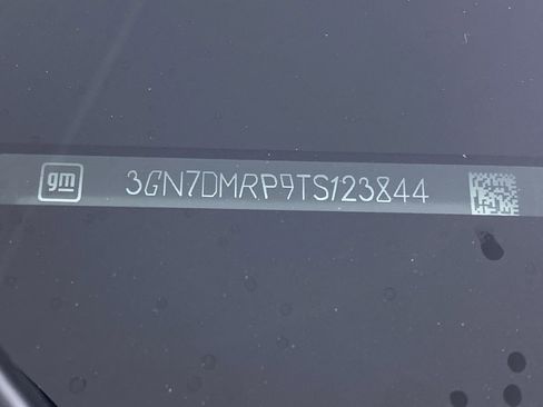 New 2026 Chevrolet Equinox EV LT image 15