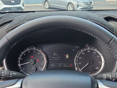 Used 2024 Toyota Highlander XLE FWD image 14