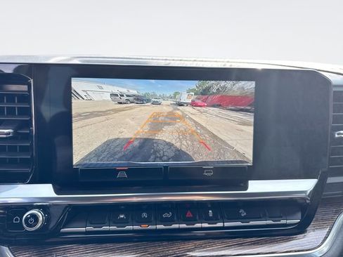 Used 2024 GMC Sierra 1500 Elevation AWD/4WD image 17