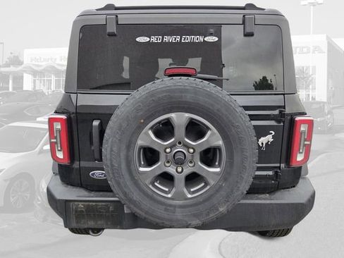 Used 2024 Ford Bronco Big Bend image 5