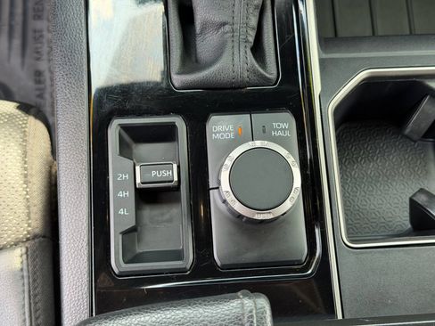 Used 2025 Toyota Tundra SR5 w/ SR5 Premium Package AWD/4WD image 24