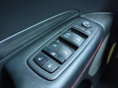 Used 2024 Dodge Durango R/T RWD image 28