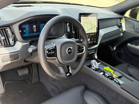 New 2026 Volvo XC60 B5 Ultra w/ Protection Package Premier image 13
