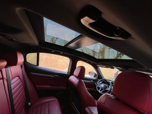 Used 2019 Alfa Romeo Stelvio Ti Sport w/ Quick Order Package 22S Sport image 32