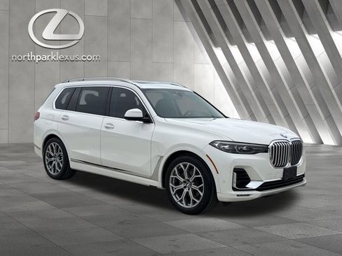 Used 2020 BMW X7 xDrive40i w/ Premium Package AWD/4WD image 5