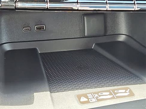 New 2026 Chevrolet Traverse LT w/ Driver Confidence Package image 21