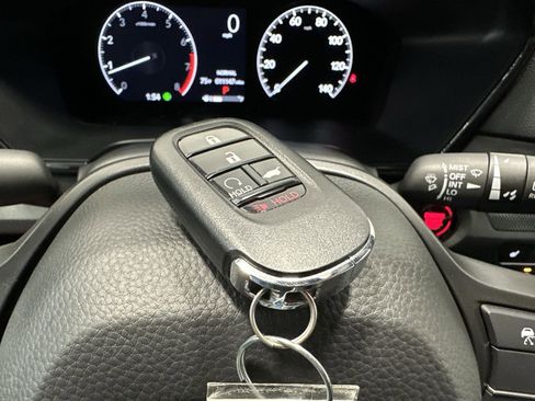 Certified 2025 Honda CR-V EX image 31