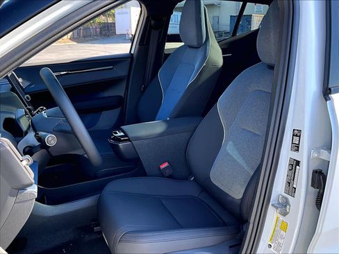 New 2026 Volvo EX30 Plus w/ Climate Package image 11