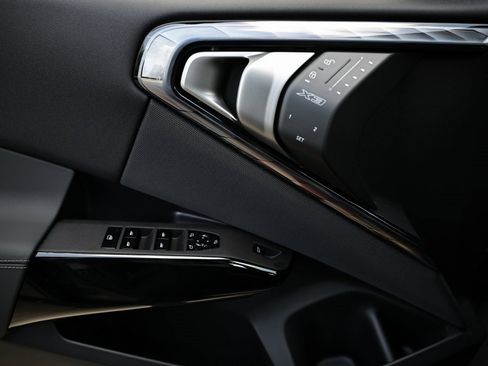 New 2026 BMW X3 xDrive30 w/ Convenience Package image 13