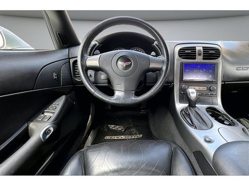 Used 2007 Chevrolet Corvette Coupe RWD image 8