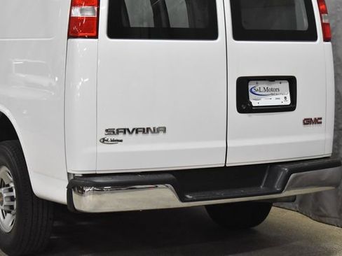 Used 2024 GMC Savana 2500 w/ Driver Convenience Package image 11