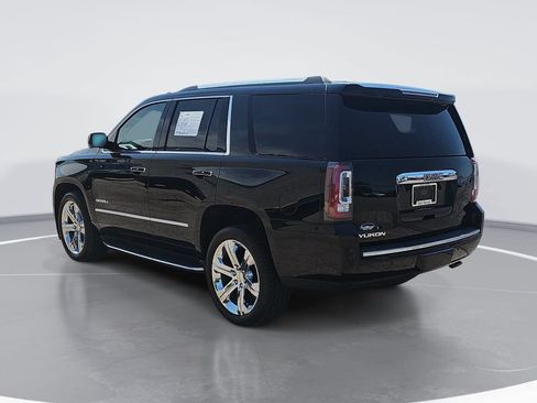 Used 2017 GMC Yukon Denali w/ Open Road Package AWD/4WD image 6