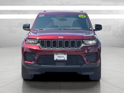 New 2026 Jeep Grand Cherokee Laredo w/ Trailer Tow Package