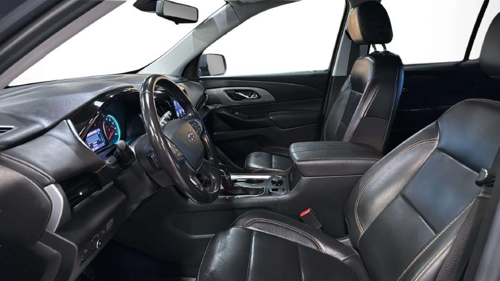 Used 2021 Chevrolet Traverse RS w/ LPO, Floor Liner Package AWD/4WD image 22