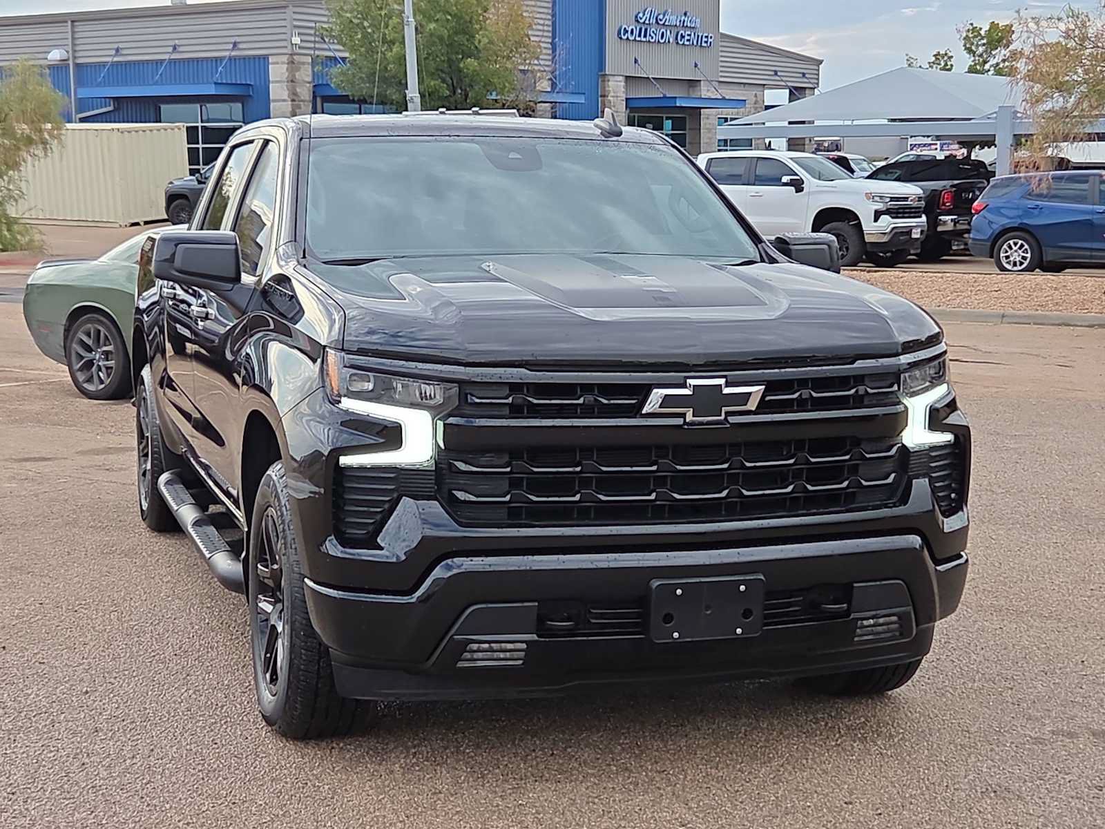 Used 2025 Chevrolet Silverado 1500 RST w/ Rally Edition AWD/4WD image 3
