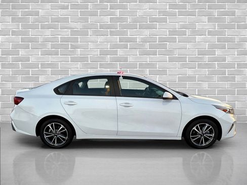 Used 2023 Kia Forte LXS image 5