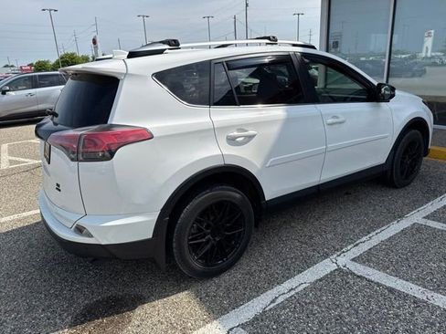 Used 2016 Toyota RAV4 SE w/ Advanced Technology Package AWD/4WD image 5