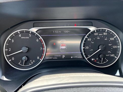 Used 2025 Nissan Rogue SV FWD image 15
