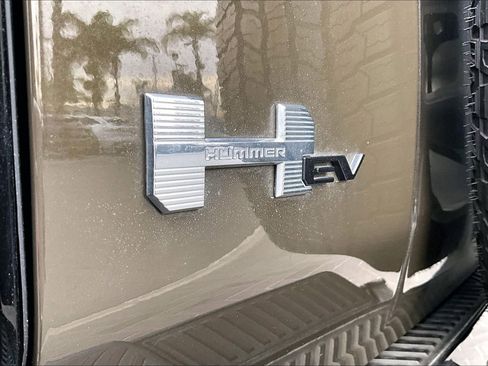Used 2025 GMC Hummer EV 3X AWD/4WD image 8